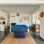 Rafia Loft - Heated Pool & Billiard I *