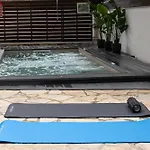 Rafia Loft - Heated Pool & Billiard I