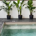 Rafia Loft - Heated Pool & Billiard I 펜션 루트라키