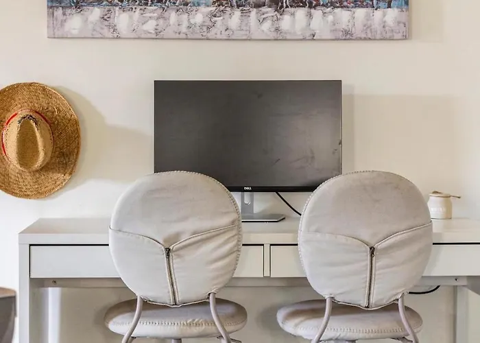 Rafia Loft - Heated Pool & Billiard I *