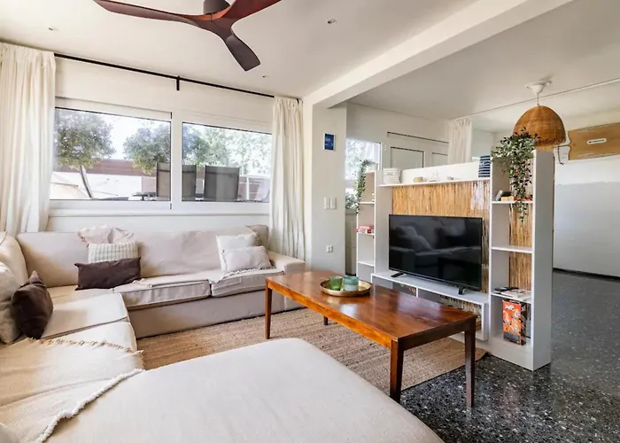 Rafia Loft - Heated Pool & Billiard I * Loutraki (Corinthia)